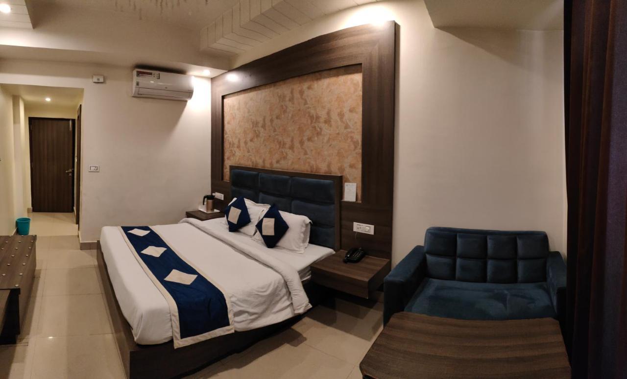 Hotel Krishna Katra  Exterior foto